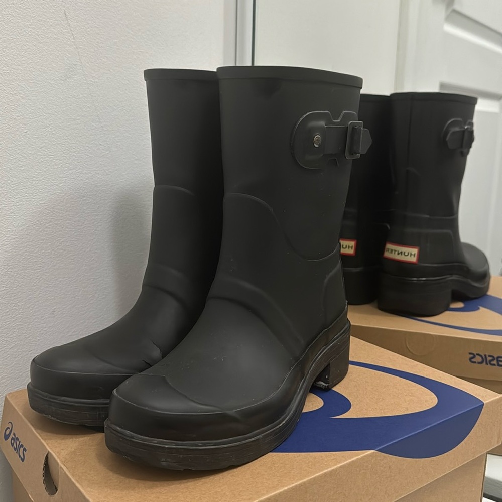 HUNTER rainboots